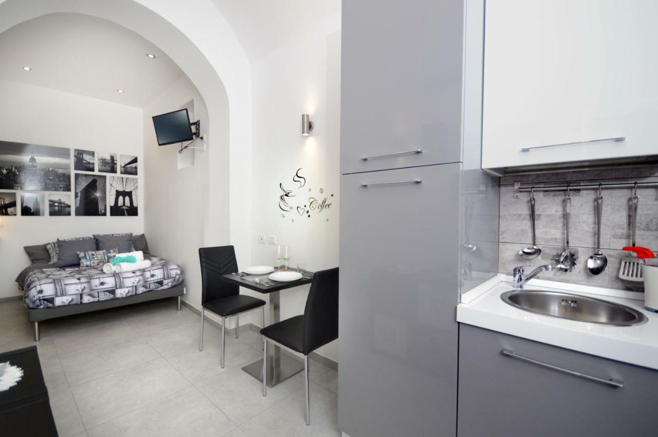 Alexandra exclusive apartment Naples Extérieur photo